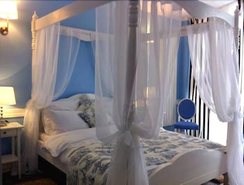 AKASHA WELLNESS RETREAT- ADULTS ONLY