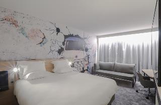 ARENA HOTEL LA DEFENSE