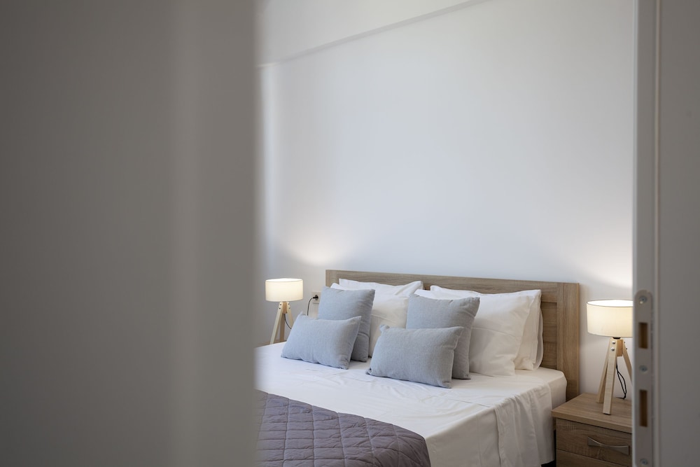 ATTALOS LUXURY FLAT PSYRRI SQUARE