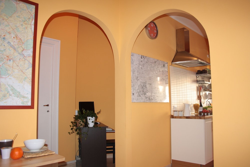 ARCHES INN