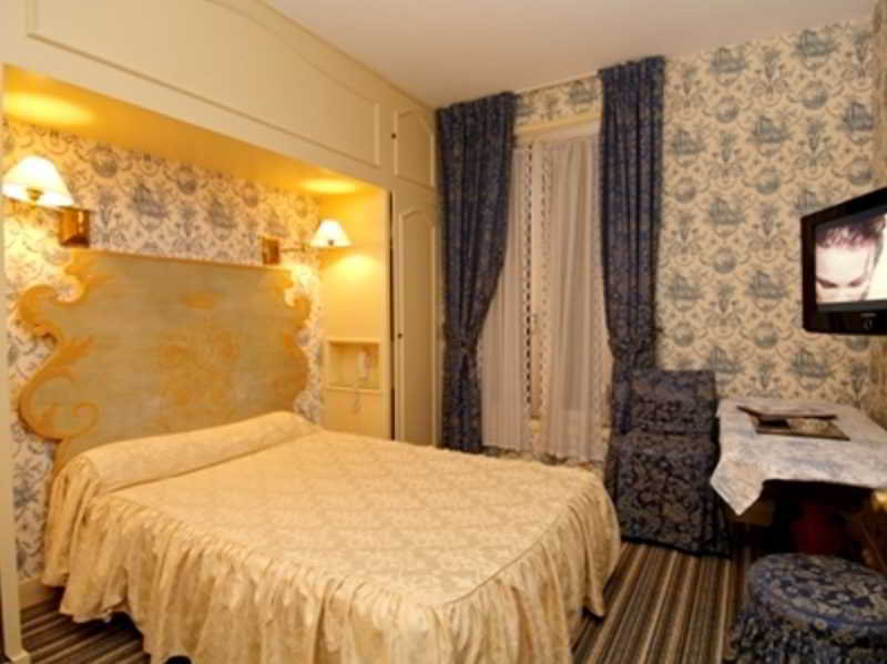HOTEL COURSEINE