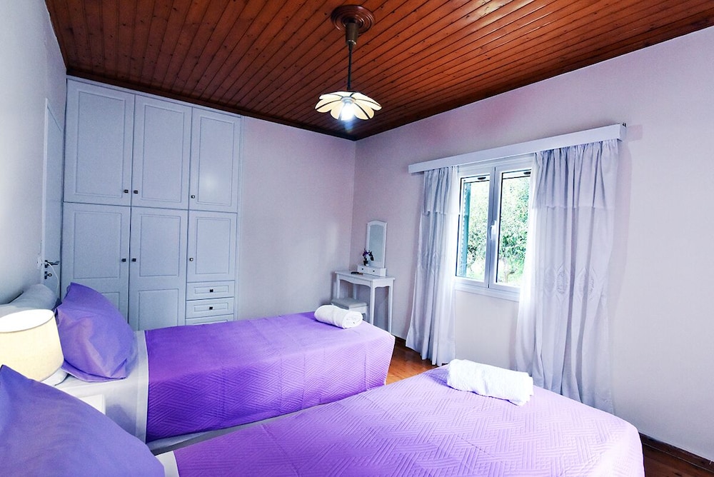 KARMELA'S COTTAGE