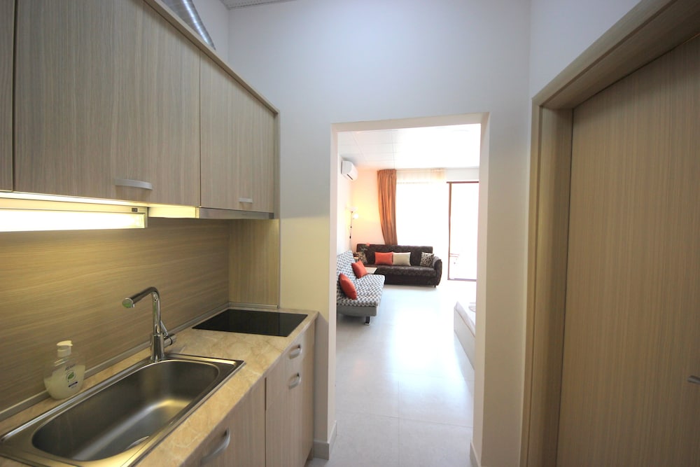 MENADA TARSIS APARTMENTS