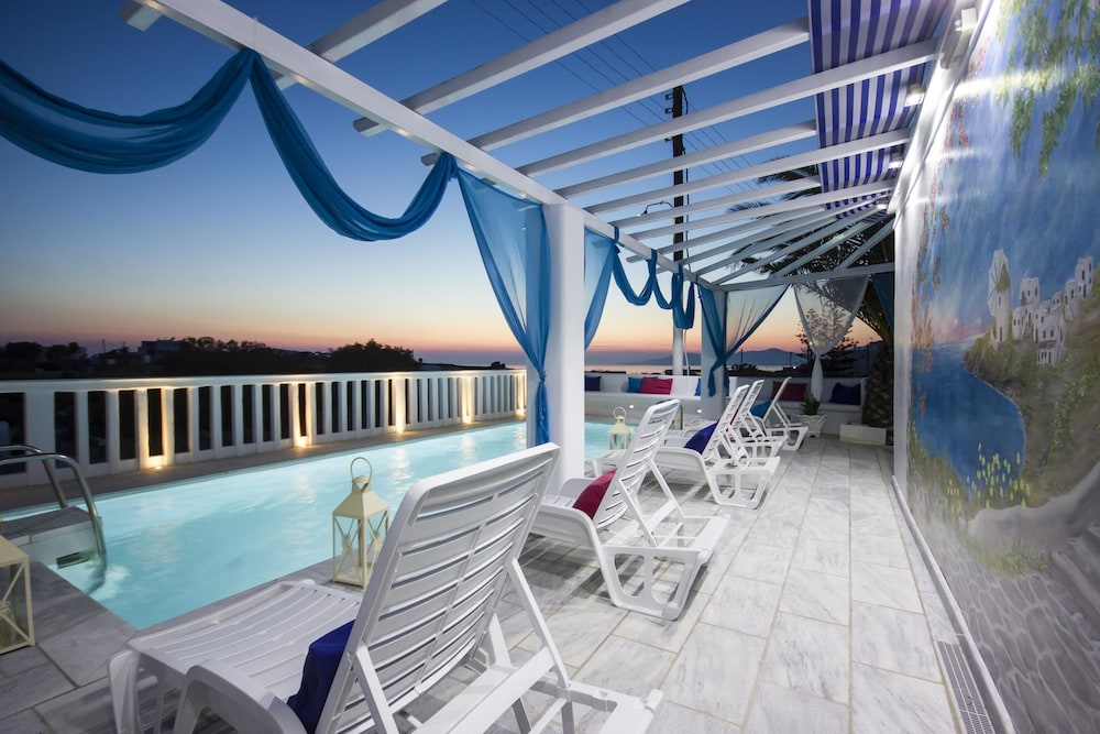 AMARYLLIS APARTMENTS & STUDIOS