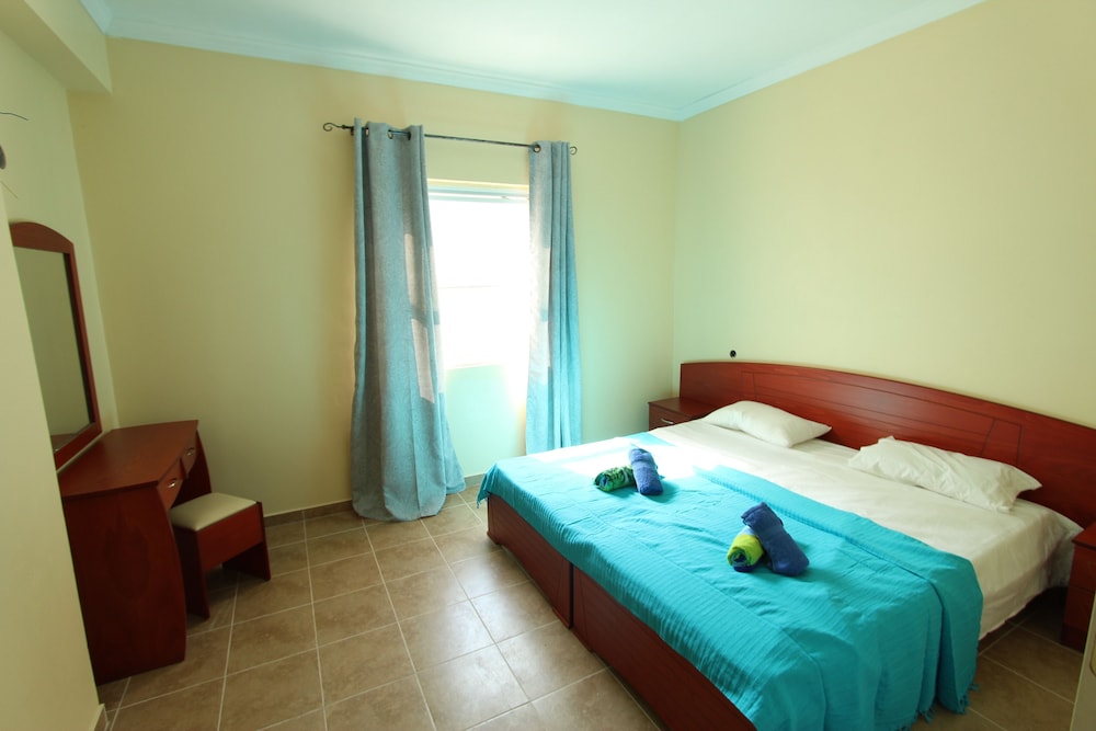 AVRA SUNSET SEA VIEW LIAPADES