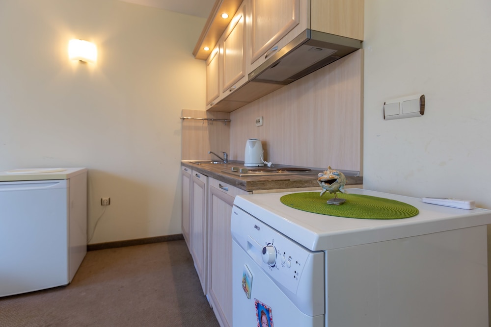 FAMILY APARTMENT IN AVALON COMPLEX