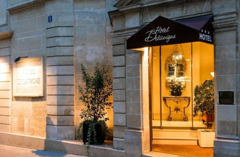 HOTEL DELAVIGNE
