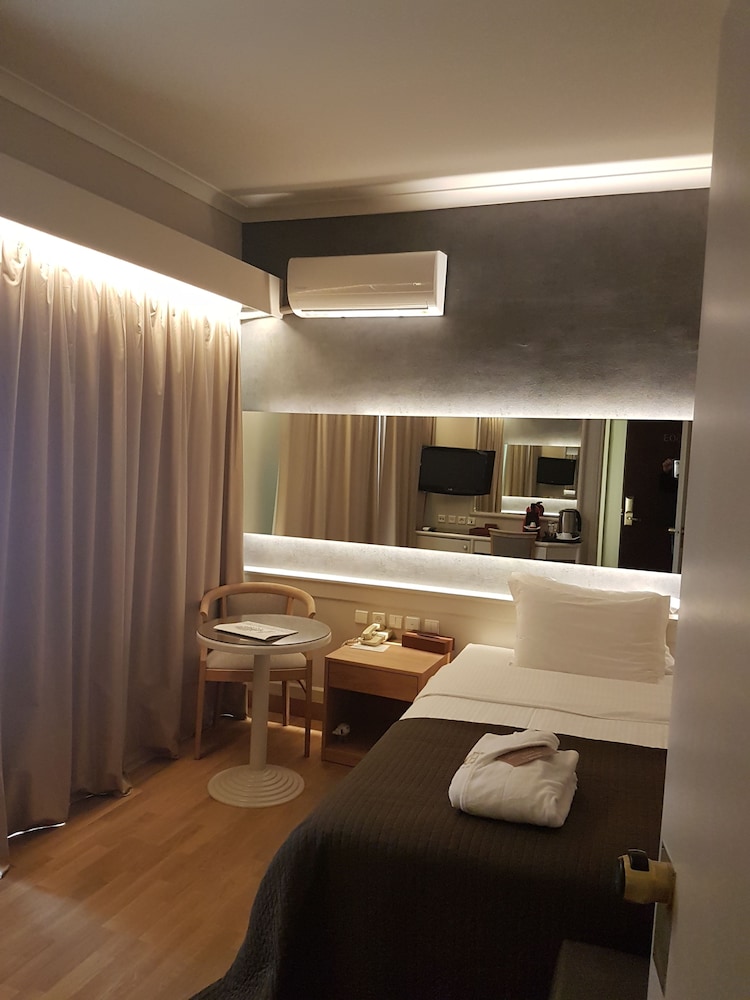 CORAL HOTEL