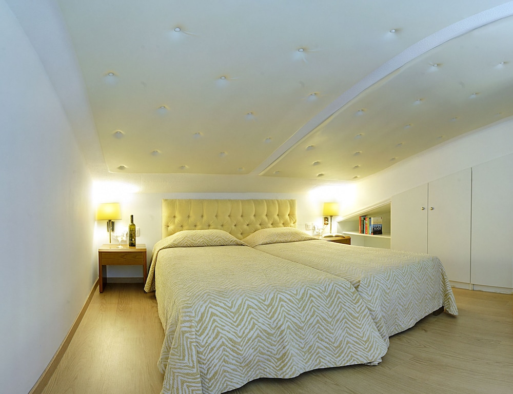 HELION VILLAS AND APARTMENTS