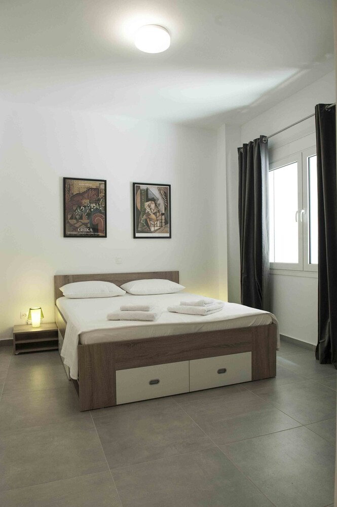 ATHENS LUXURIOUS SUITE SYNTAGMA SQUARE 4