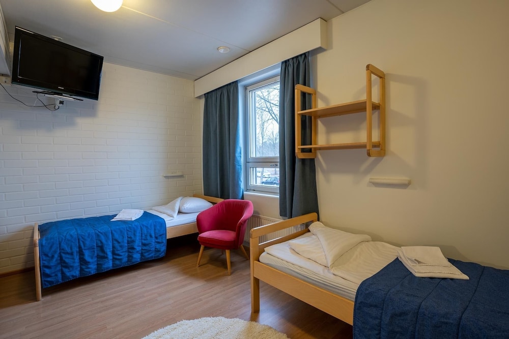 TIKKURILA (19 KM FROM HELSINKI)