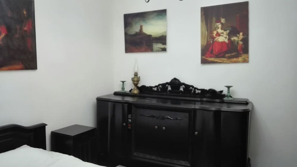 LILI'S HOUSE