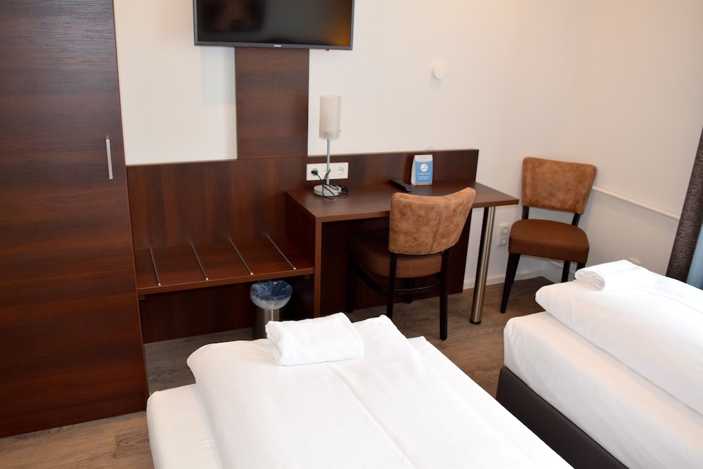 TRIP INN BUDGET MESSE