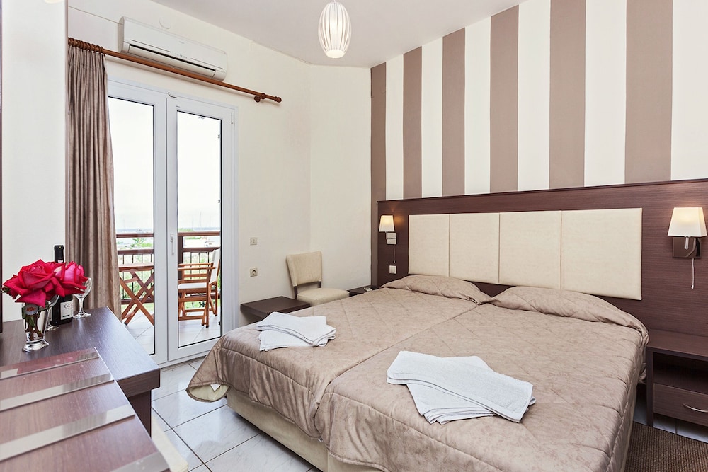 AKTI FINE ROOMS