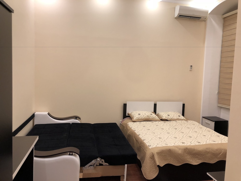 COMFY HOSTEL