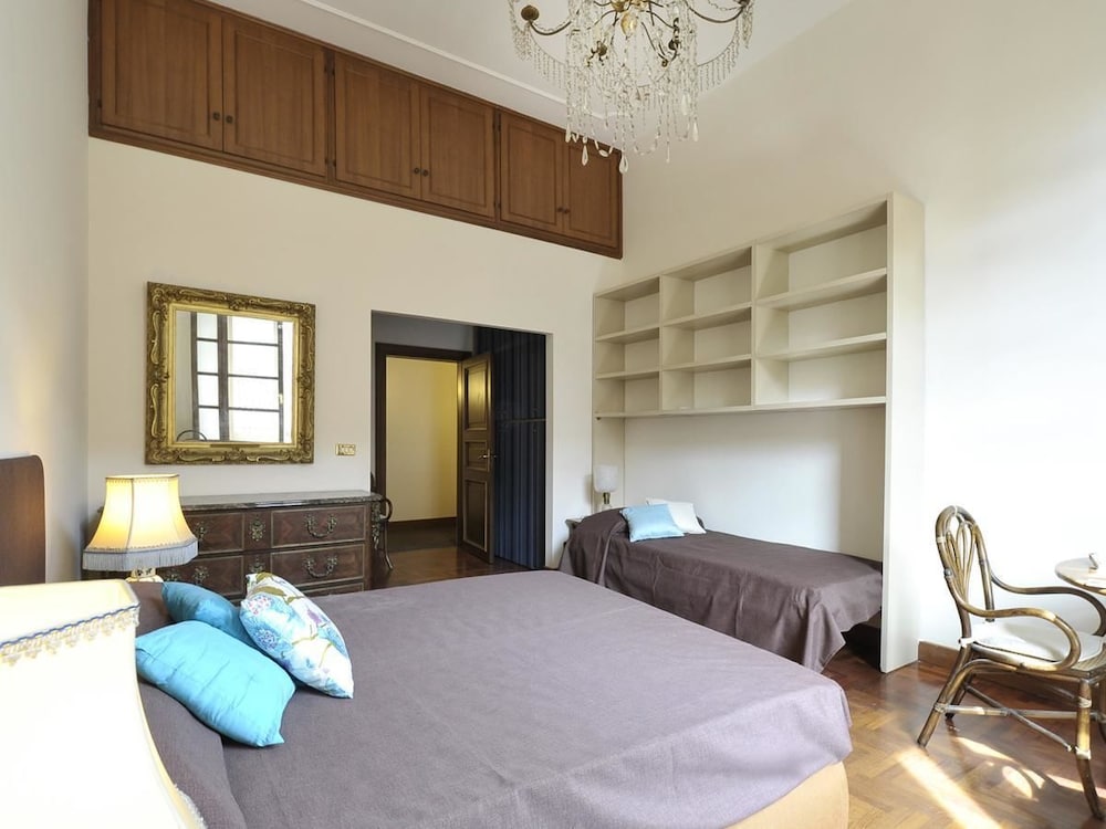 STRADA MAGGIORE APARTMENT