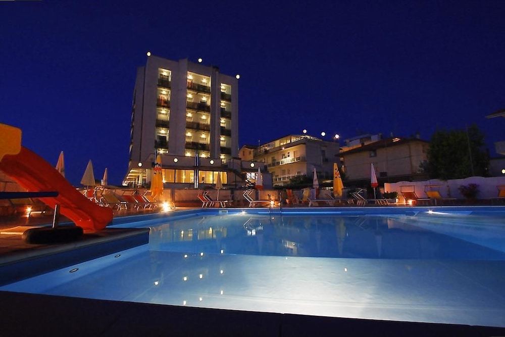 AVILA IN HOTEL