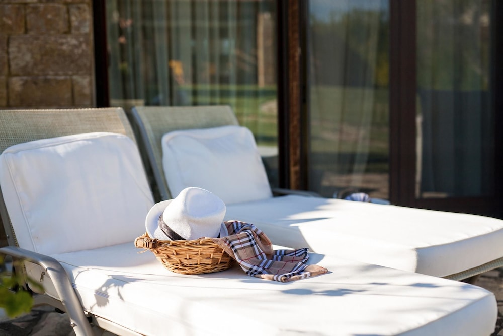 INUIT II LUXURY POOL VILLA