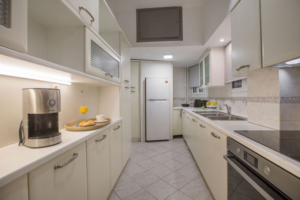 COZY APARTMENT IN SYNTAGMA - PLAKA