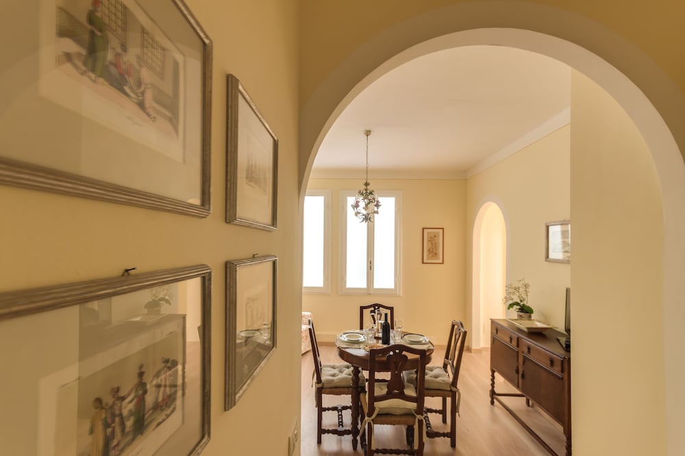 SANTA FELICITA APARTMENTS