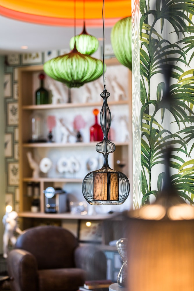 VILLA BOUGAINVILLE BY HAPPYCULTURE