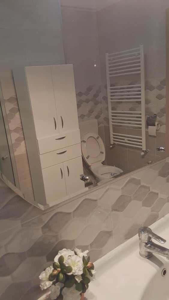 APARTMENT WITH ONE BEDROOM IN MAMAIA-SAT, WITH BALCONY AND WIFI