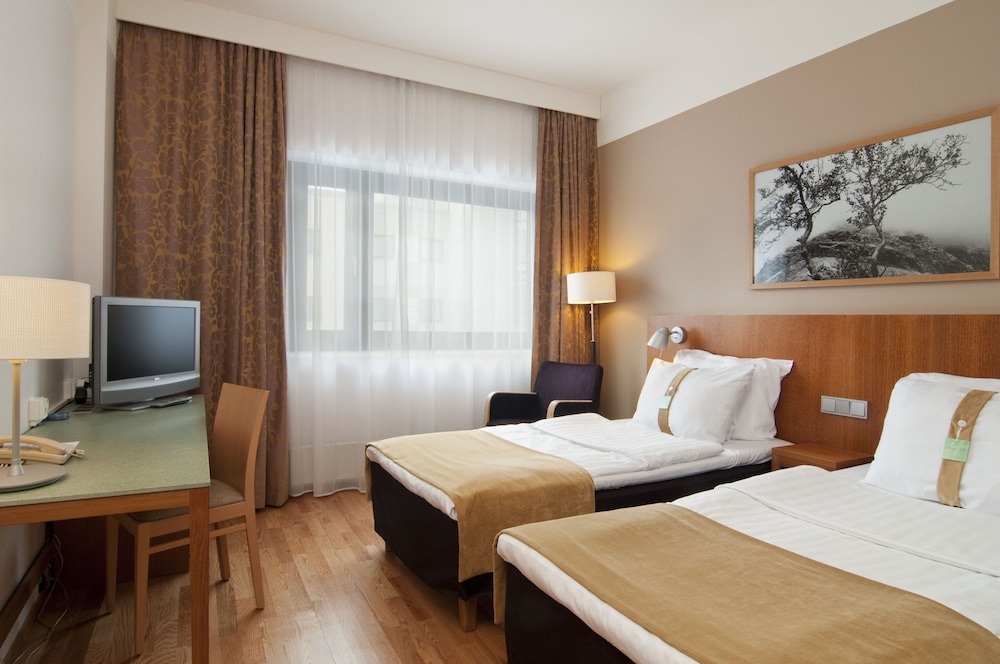 HOLIDAY INN HELSINKI - VANTAA AIRPORT, AN IHG HOTEL