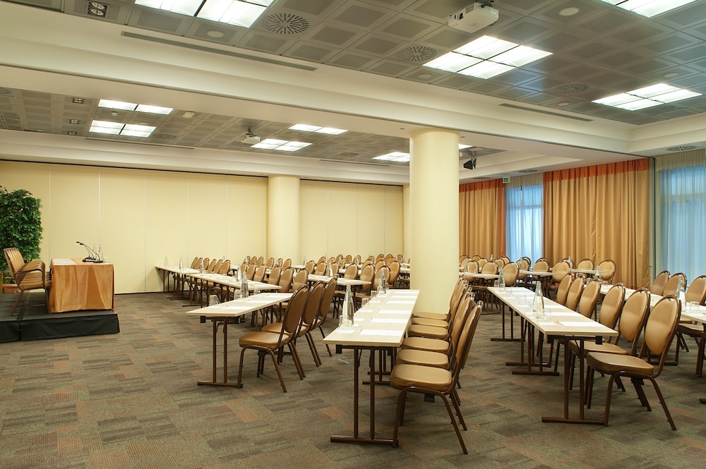 FH55 GRAND HOTEL MEDITERRANEO