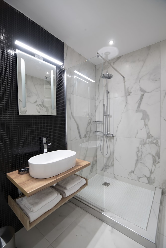 PLAKA ARCH SUITES