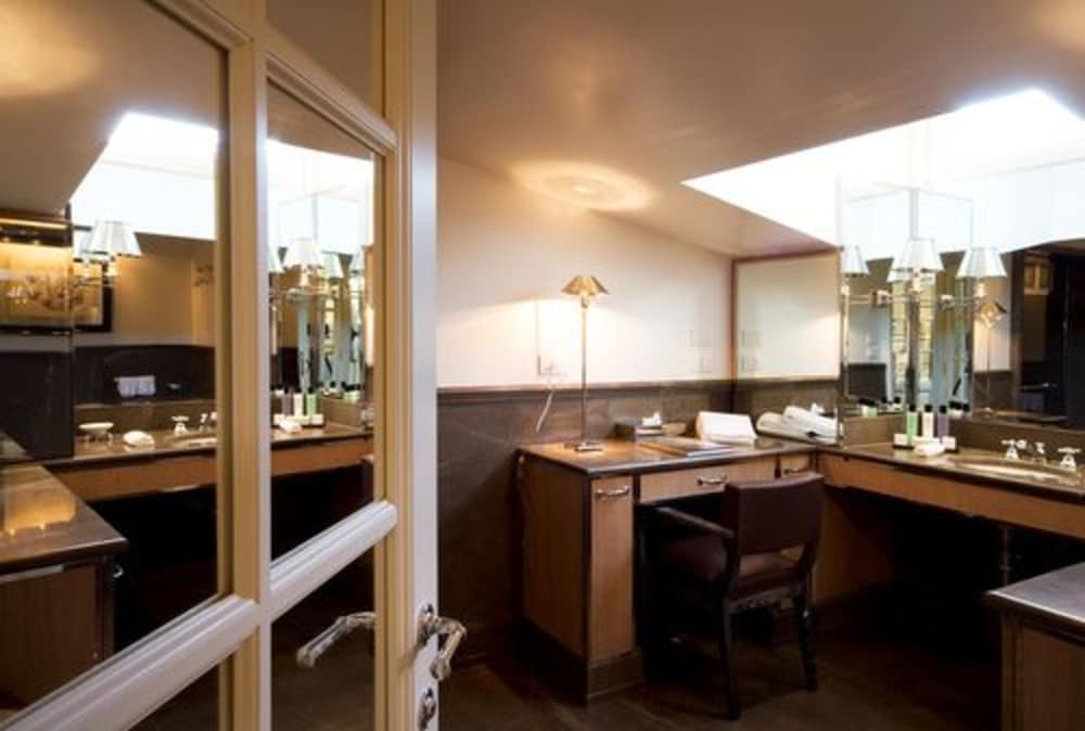PALAZZO VECCHIETTI SUITES AND STUDIOS