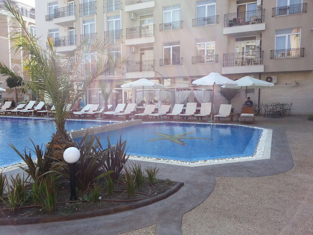 MENADA DAWN PARK APARTMENTS