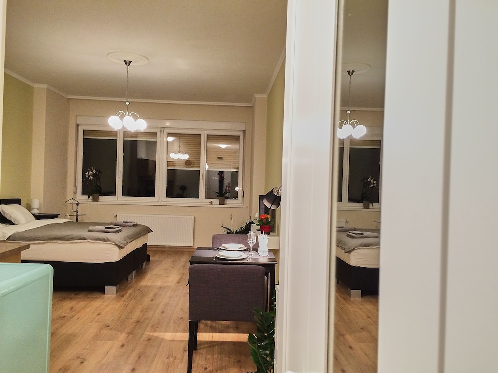 DOVE APARTMENT