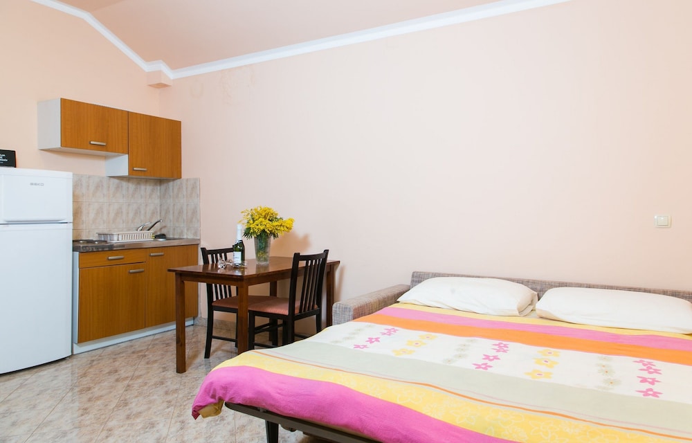 APARTMANI ZATON BAY