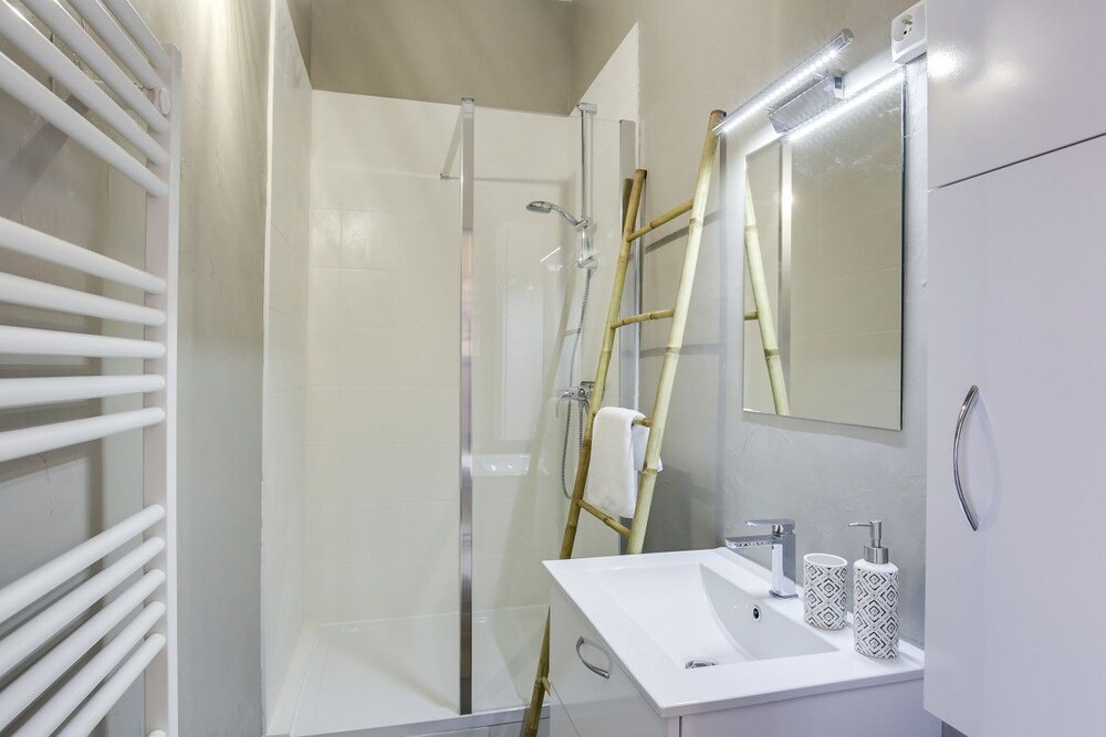 SPLENDID APARTMENT NEAR SAXE - GAMBETTA