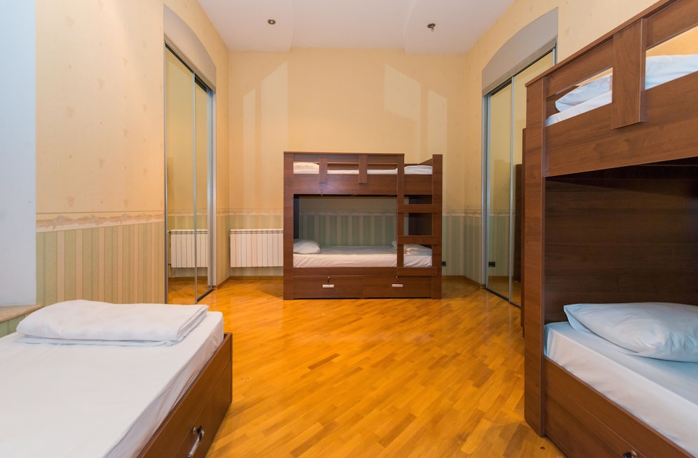 STAY INN BAKU HOSTEL