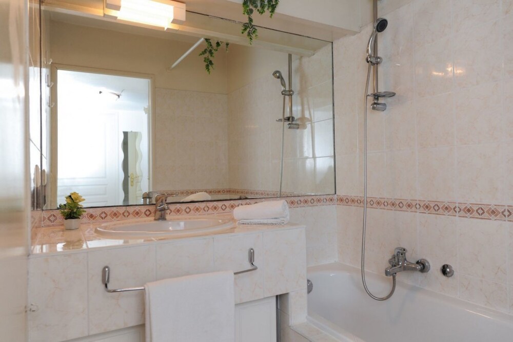 SUITE GLORIA - FIVE STARS HOLIDAY HOUSE