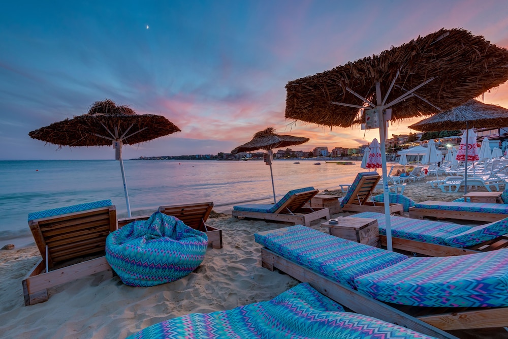 ESTEBAN APART-HOTEL