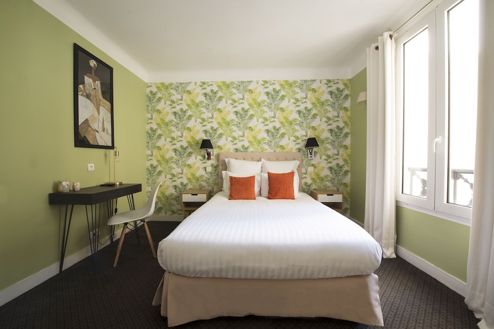 HOTEL DES BATIGNOLLES