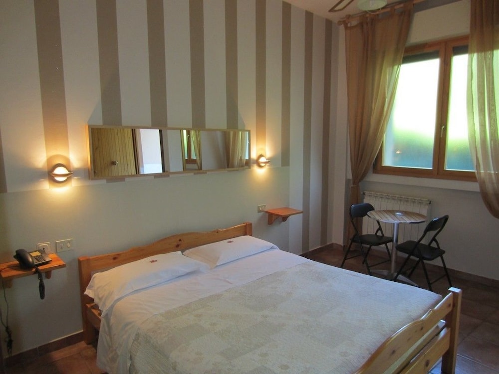 MONTEMORELLO HOTEL (15 KM FROM FLORENCE)