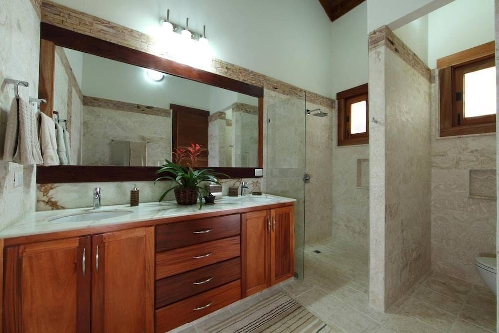 6BR 7BA BAHIA MINITAS BY ASVR