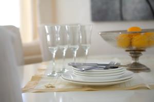 2 BR VILLA LOREANA - CHG 8920
