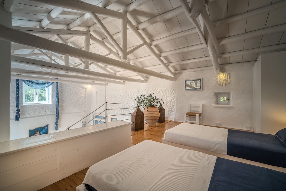 ASKOS VILLA