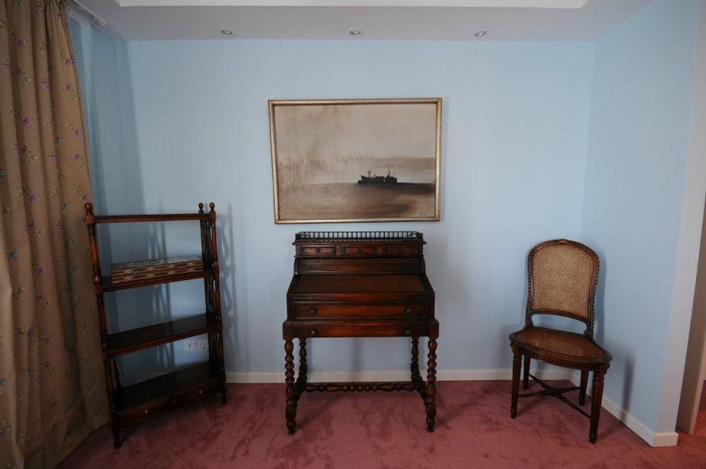 PALIRIA HOTEL