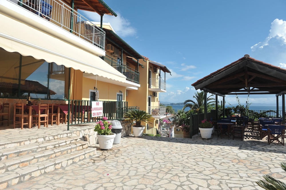 KERKYRA BEACH HOTEL AND APARTMENTS