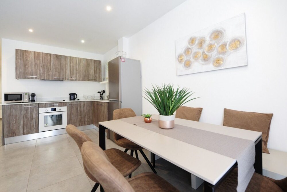 MINI SUITE MONALISA-5STARS HOLIDAY HOUSE