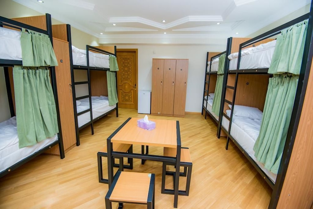 FEYU HOSTEL BAKU