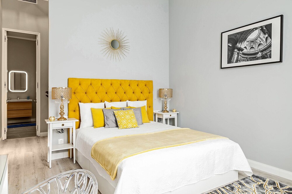 LUXURY CENTRAL BUDAPEST HOME