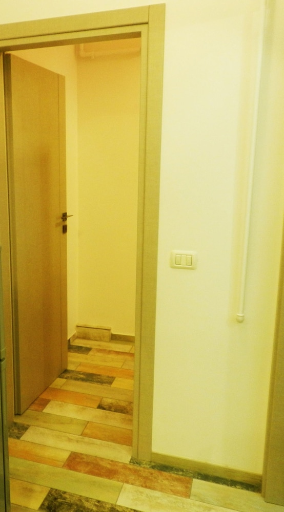 STUDIO VICTORIEI