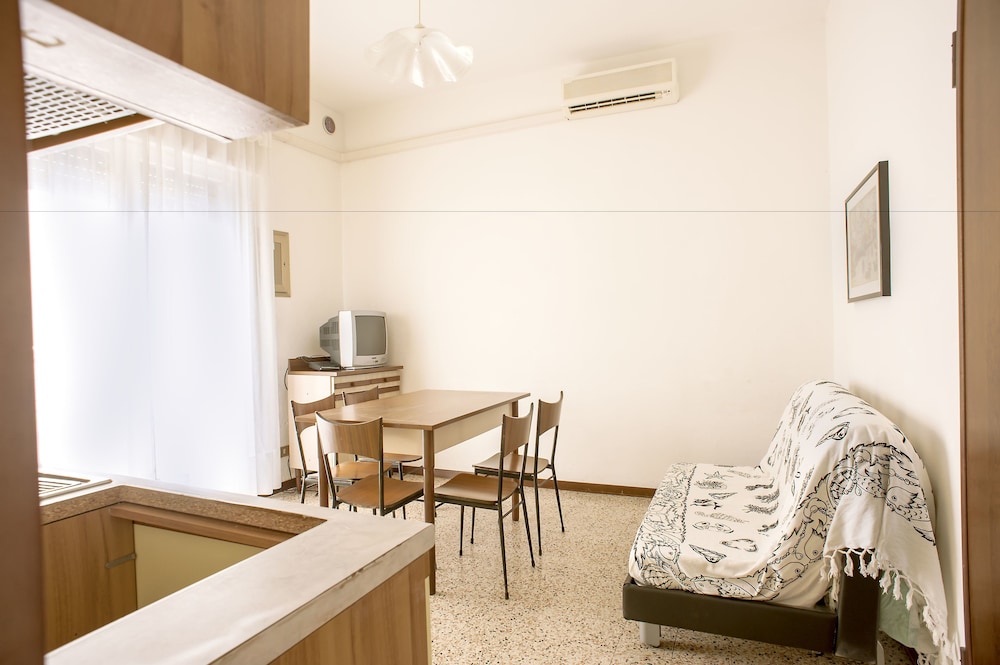 EURORESIDENCE N12