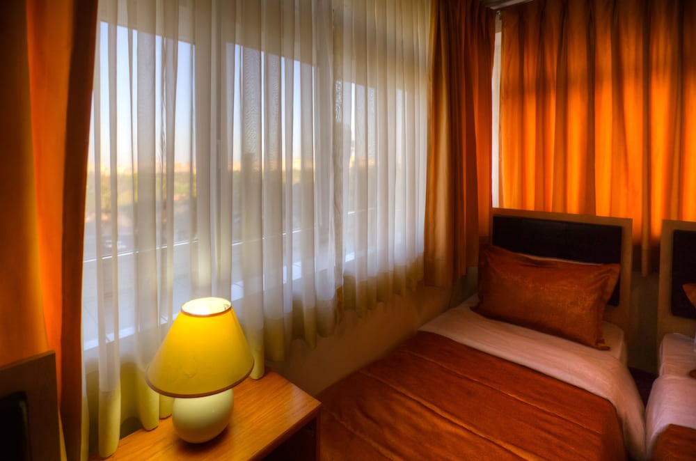 ISTANBUL HOTEL BAKU